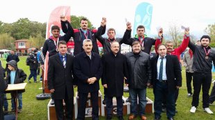 Büyükşehir Belediyespor Minderde Madalyaları Topladı