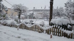 Dursunbey'de Okullar Kar Yağışı nedeniyle Tatil Edildi.