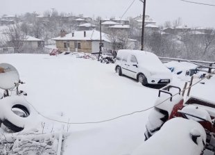 Dursunbey güne Kar yağışı ile uyandı.